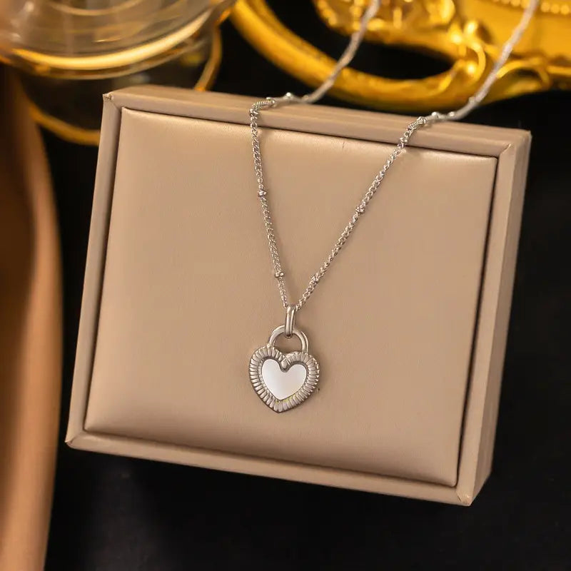 Two Colors Reversible Heart-Shaped Lock Necklace – Elegant & Versatile Design